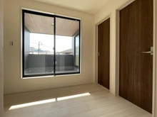 【神奈川県/横浜市金沢区西柴】横浜市金沢区西柴2丁目 新築一戸建て 洋室