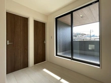 【神奈川県/横浜市金沢区西柴】横浜市金沢区西柴2丁目 新築一戸建て 洋室