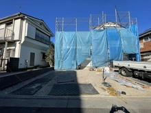 【神奈川県/横浜市磯子区杉田】横浜市磯子区杉田8丁目 新築一戸建て 建築中の外観