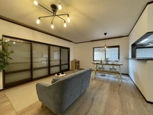 【神奈川県/横浜市港南区下永谷】横浜市港南区下永谷2丁目　中古戸建て リビング