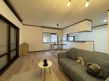 【神奈川県/横浜市港南区下永谷】横浜市港南区下永谷2丁目　中古戸建て リビング