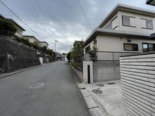 【神奈川県/横浜市港南区下永谷】横浜市港南区下永谷2丁目　中古戸建て 前面道路