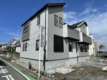 【神奈川県/横須賀市ハイランド】横須賀市ハイランド4丁目　新築戸建て1号棟/全2棟 建築中の外観：全２棟/１号棟