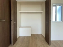 【神奈川県/横須賀市ハイランド】横須賀市ハイランド4丁目　新築戸建て1号棟/全2棟 収納：約9.0帖北側の収納です