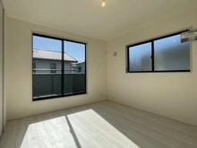 【神奈川県/横浜市金沢区釜利谷西】横浜市金沢区釜利谷西6丁目 新築一戸建て 洋室