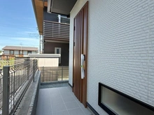 【神奈川県/横浜市金沢区東朝比奈】横浜市金沢区東朝比奈2丁目　新築戸建て 玄関