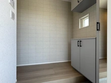 【神奈川県/逗子市池子】逗子市池子1丁目　新築戸建て 玄関