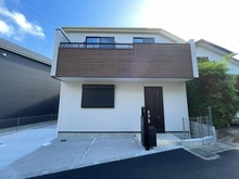 【神奈川県/逗子市山の根】逗子市山の根3丁目4期NO.2 外観：「全2区画」
当該物件真ん中