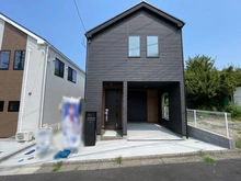 【神奈川県/横浜市金沢区朝比奈町】東朝比奈3丁目　2号棟 外観：「全2区画」
当該物件　黒の建物