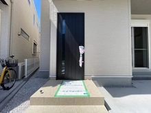 【神奈川県/横須賀市公郷町】横須賀市公郷町4丁目　4号棟 アプローチ