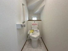 【神奈川県/横浜市港南区日限山】横浜市港南区日限山3丁目　A号棟 トイレ