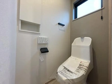 【神奈川県/三浦郡葉山町一色】三浦郡葉山町一色 新築戸建て トイレ