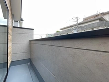 【神奈川県/横浜市金沢区富岡西】横浜市金沢区富岡西1丁目 1号棟 バルコニー