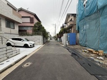 【神奈川県/横浜市金沢区富岡西】横浜市金沢区富岡西7丁目　A号棟 前面道路