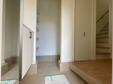 【神奈川県/横須賀市湘南鷹取】横須賀市湘南鷹取3丁目　新築戸建て 玄関