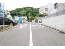 【神奈川県/横浜市金沢区釜利谷西】横浜市金沢区釜利谷西3丁目　新築戸建て 前面道路