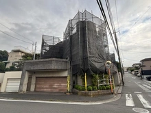 【神奈川県/横浜市港南区港南台】港南区港南台7丁目 中古戸建 外観:外装リフォーム工事中