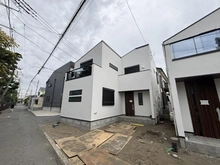 【神奈川県/茅ヶ崎市東海岸南】茅ヶ崎市東海岸南4丁目　新築戸建1号棟/全2棟 建築中の外観：全2棟