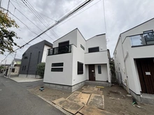 【神奈川県/茅ヶ崎市東海岸南】茅ヶ崎市東海岸南4丁目　新築戸建1号棟/全2棟 建築中の外観：全2棟