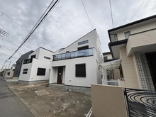 【神奈川県/茅ヶ崎市東海岸南】茅ヶ崎市東海岸南4丁目　新築戸建2号棟/全2棟 建築中の外観：全2棟