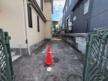 【神奈川県/横浜市栄区上之町】横浜市栄区上之町　中古戸建 駐車場