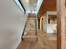 【神奈川県/鎌倉市西鎌倉】鎌倉市西鎌倉二丁目 新築戸建 A棟/全2棟 階段