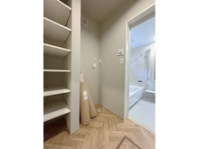 【神奈川県/鎌倉市西鎌倉】鎌倉市西鎌倉二丁目 新築戸建 A棟/全2棟 洗面所