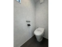 【神奈川県/鎌倉市津】鎌倉市津　新築戸建　2号棟/全2棟 トイレ