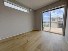 【神奈川県/鎌倉市津】鎌倉市津　新築戸建　2号棟/全2棟 洋室