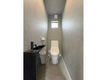 【神奈川県/鎌倉市津】鎌倉市津　新築戸建　2号棟/全2棟 トイレ