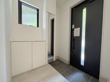 【神奈川県/鎌倉市稲村ガ崎】鎌倉市稲村ガ崎2丁目 新築戸建 玄関