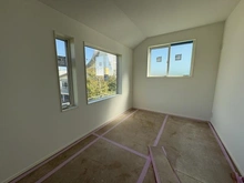 【神奈川県/鎌倉市腰越】鎌倉市腰越3丁目 新築戸建 全1棟 サービスルーム(納戸)