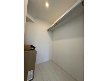 【神奈川県/鎌倉市腰越】鎌倉市腰越4丁目　新築戸建　2号棟/全3棟 収納