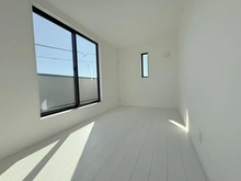 【神奈川県/鎌倉市腰越】鎌倉市腰越4丁目　新築戸建　2号棟/全3棟 洋室