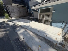 【神奈川県/鎌倉市稲村ガ崎】鎌倉市稲村ガ崎1丁目　中古戸建 駐車場