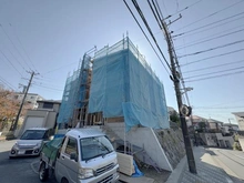 【神奈川県/逗子市池子】逗子市池子3丁目　新築戸建　2号棟/全2棟 建築中の外観：2号棟/全2棟