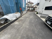 【神奈川県/横浜市磯子区磯子】横浜市磯子区磯子8丁目　新築戸建　2号棟/全3棟 前面道路