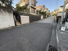 【神奈川県/横浜市港南区上大岡東】港南区上大岡東3丁目　中古戸建 前面道路