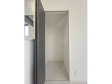 【神奈川県/平塚市平塚】平塚市平塚1丁目1期　新築戸建　1号棟/全2棟 収納