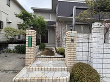 【神奈川県/横浜市港南区港南台】港南区港南台1丁目　中古戸建 アプローチ