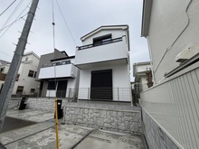 【神奈川県/茅ヶ崎市浜須賀】 茅ヶ崎市浜須賀　新築戸建　No.2/(全4棟) 外観：No.2/全4棟（写真中央）