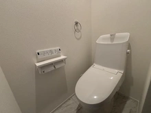 【神奈川県/茅ヶ崎市浜須賀】 茅ヶ崎市浜須賀　新築戸建　No.2/(全4棟) トイレ