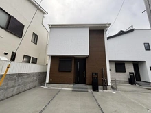 【神奈川県/茅ヶ崎市浜須賀】 茅ヶ崎市浜須賀　新築戸建　No.3/(全4棟) 外観：No.3/全4棟（写真中央）