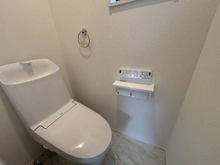 【神奈川県/茅ヶ崎市浜須賀】 茅ヶ崎市浜須賀　新築戸建　No.3/(全4棟) トイレ