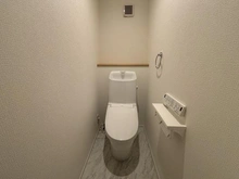 【神奈川県/茅ヶ崎市浜須賀】 茅ヶ崎市浜須賀　新築戸建　No.3/(全4棟) トイレ