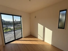 【神奈川県/横浜市栄区桂台西】栄区桂台西2丁目　新築戸建 3号棟(全3棟) 洋室