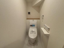 【神奈川県/横浜市栄区桂台西】栄区桂台西2丁目　新築戸建 3号棟(全3棟) トイレ