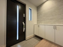 【神奈川県/横浜市泉区中田南】泉区中田南5丁目4期　新築戸建　全1棟 玄関