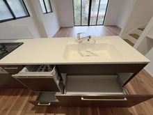 【神奈川県/鎌倉市腰越】鎌倉市腰越1丁目　新築戸建　1号棟/全2棟 キッチン：シンク