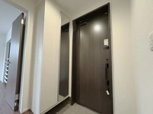 【神奈川県/鎌倉市台】鎌倉市台4丁目　新築戸建　全1棟 玄関